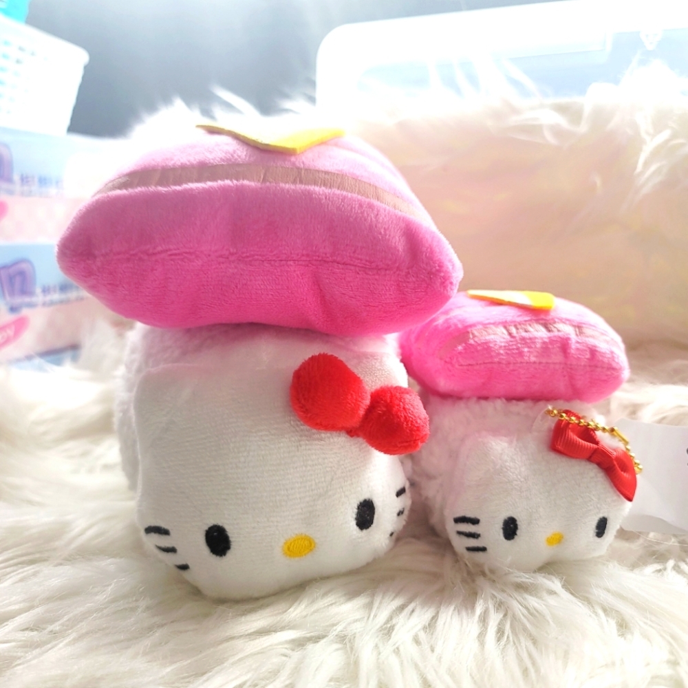 Hello Kitty Plush Toy Set - HELLOKITTY MOMMY AND BABY PLUSHIE WITH JAPAN TAGS